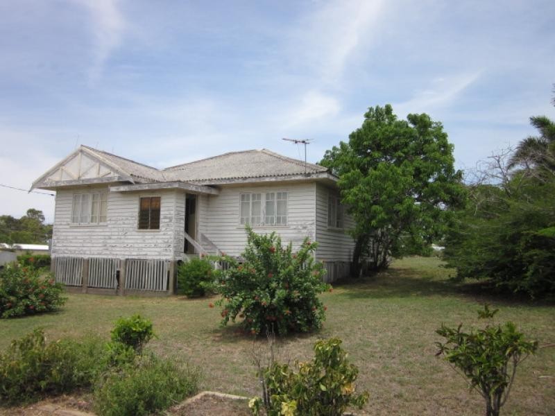 34 Brisbane Street, Bowen QLD 4805