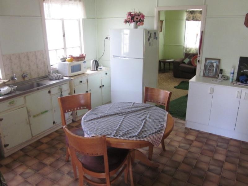 34 Brisbane Street, Bowen QLD 4805