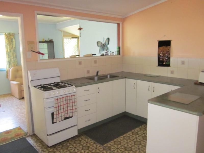 15 Powell Street, Bowen QLD 4805