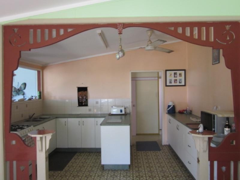 15 Powell Street, Bowen QLD 4805