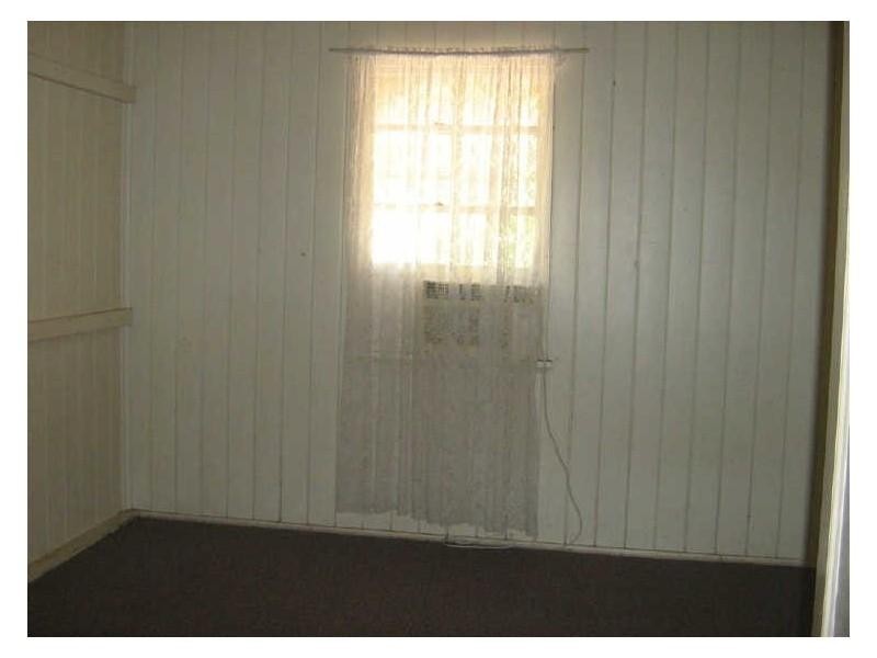 104 Powell Street, Bowen QLD 4805