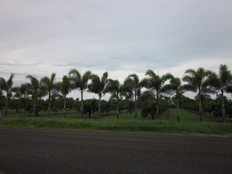 8 Inverdon Road, Bowen QLD 4805