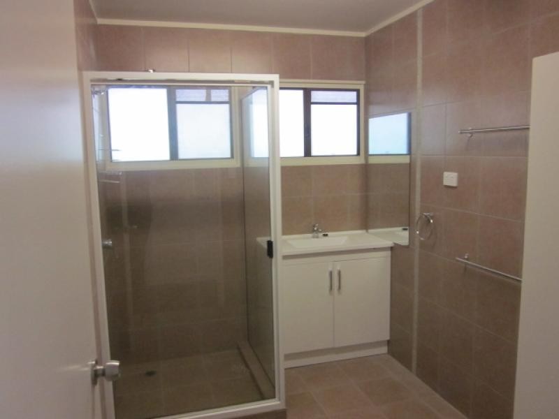 L2 Pearle Place, Bowen QLD 4805