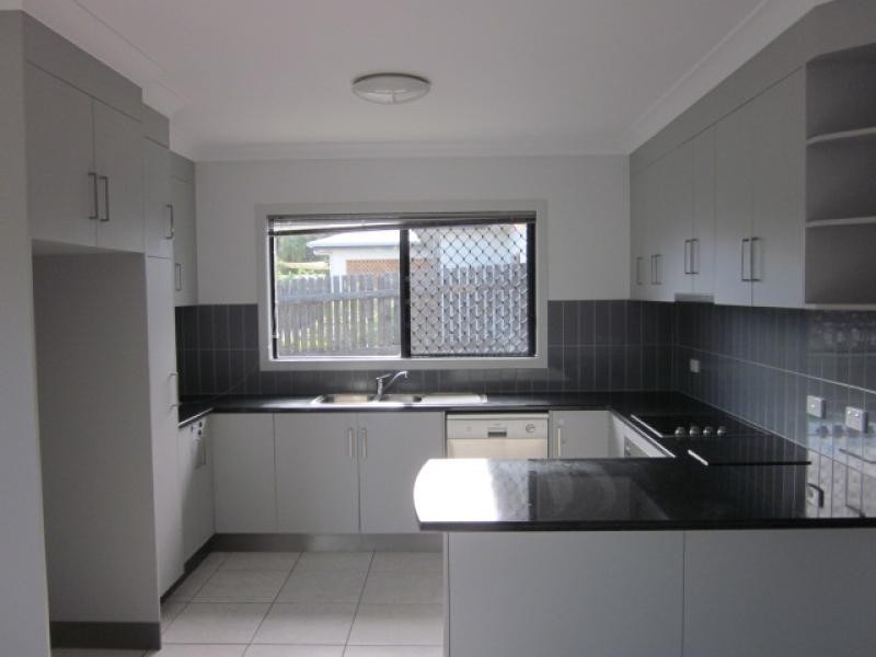 4/25 Don Street, Bowen QLD 4805