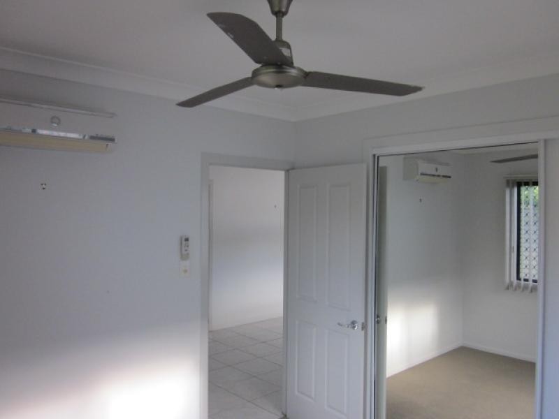 4/25 Don Street, Bowen QLD 4805
