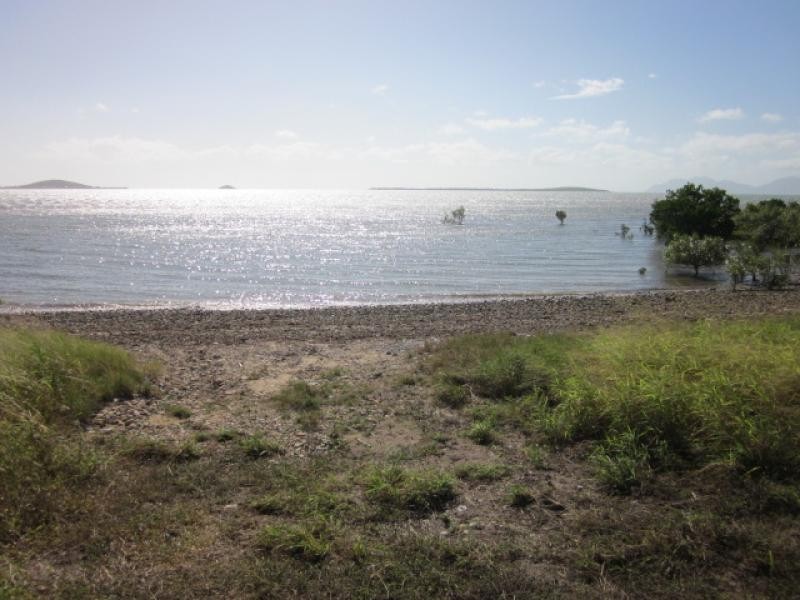 12 Bayside Court, Bowen QLD 4805