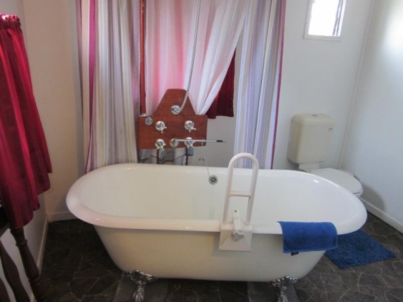 35 Sinclair Street, Bowen QLD 4805