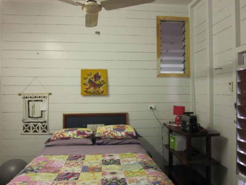 35 Sinclair Street, Bowen QLD 4805