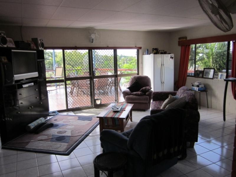 69 Hillview Road, Bowen QLD 4805