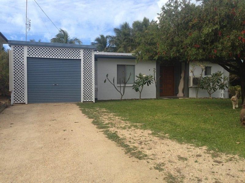 2 Baxter  Avenue, Bowen QLD 4805