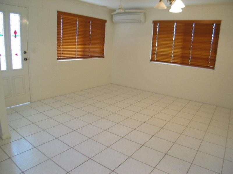 7/30 John  Street, Bowen QLD 4805