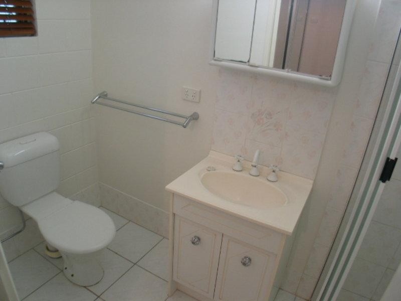7/30 John  Street, Bowen QLD 4805