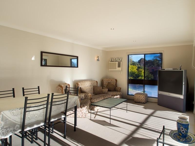 2 Kevin Street MANNERING PARK 2259, Mannering Park NSW 2259