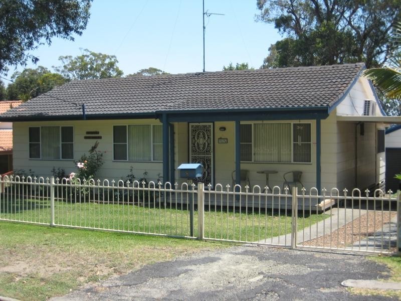8 Griffith Street MANNERING PARK 2259, Mannering Park NSW 2259