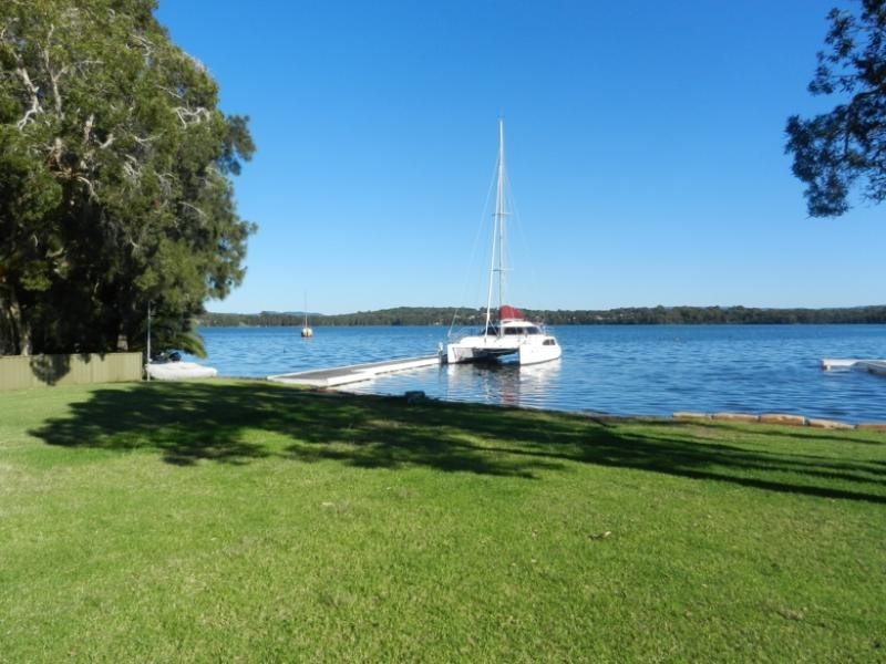 27 Kenilworth Street, Mannering Park NSW 2259