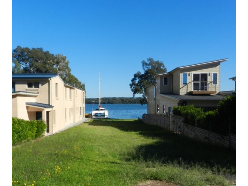 27 Kenilworth Street, Mannering Park NSW 2259