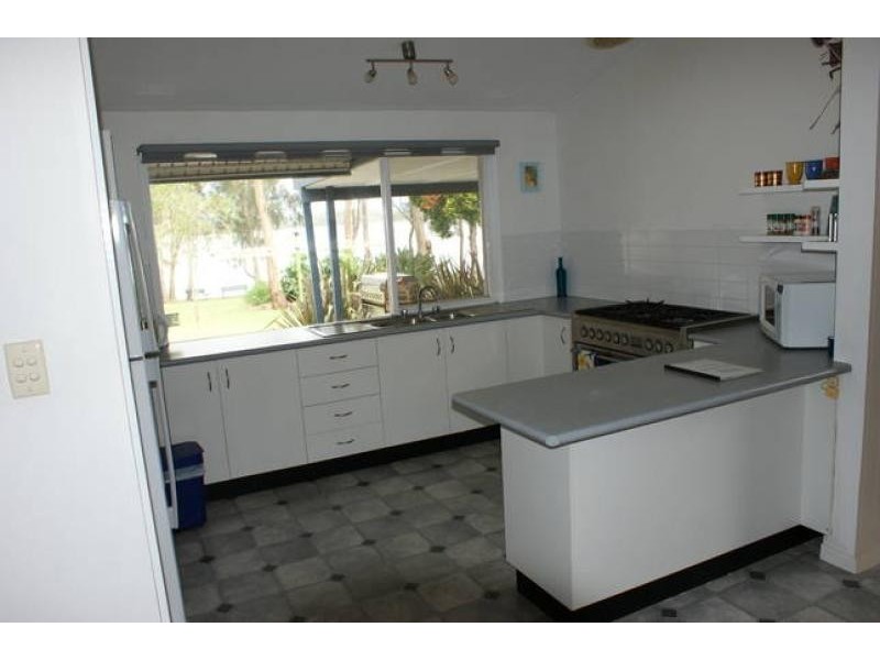 18 Harwood Close MANNERING PARK 2259, Mannering Park NSW 2259