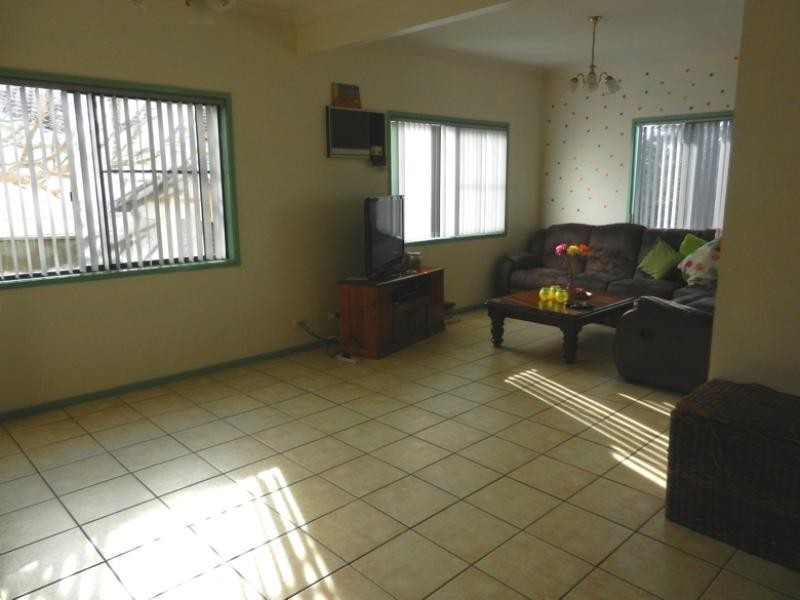 50 Vales Road MANNERING PARK 2259, Mannering Park NSW 2259