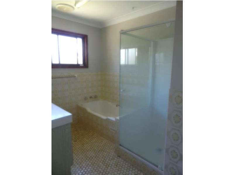35 Murraba Crescent, Gwandalan NSW 2259