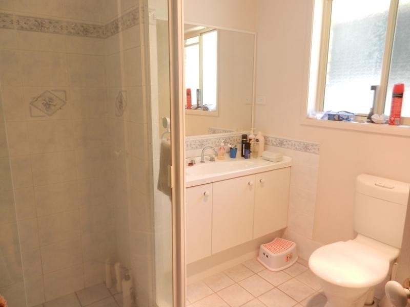 6 Griffith Street, Mannering Park NSW 2259