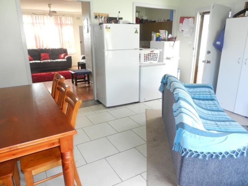 18 Kullaroo Road, Summerland Point NSW 2259