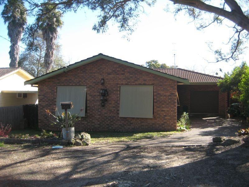 66 Catherine Street, Mannering Park NSW 2259