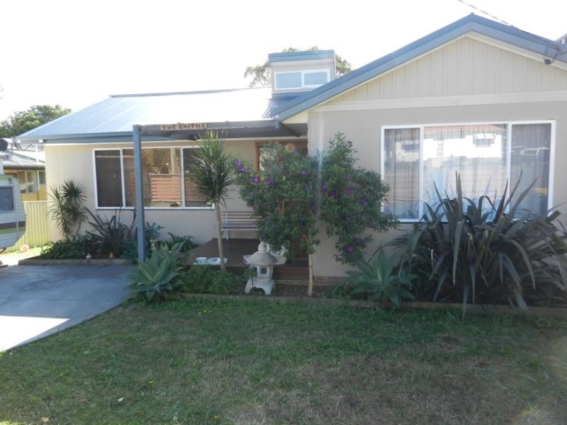 36 Spencer Road, Mannering Park NSW 2259