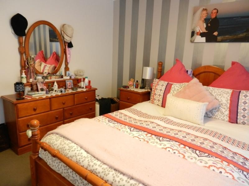 36 Spencer Road, Mannering Park NSW 2259