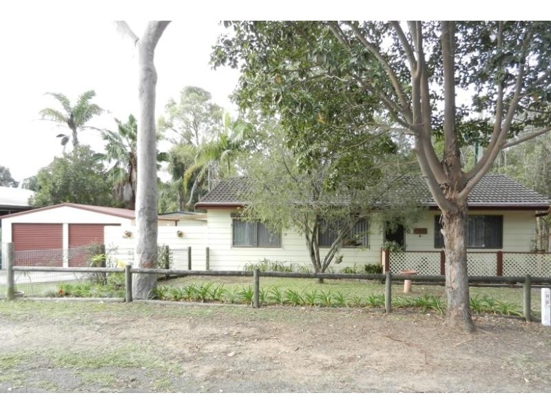 5 Illawong  Road, Summerland Point NSW 2259