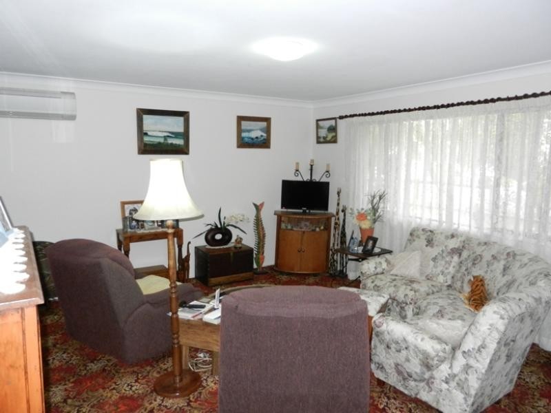 5 Illawong  Road, Summerland Point NSW 2259