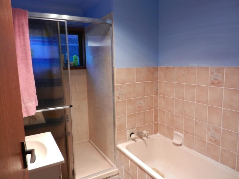 78 Gymea Crescent, Mannering Park NSW 2259