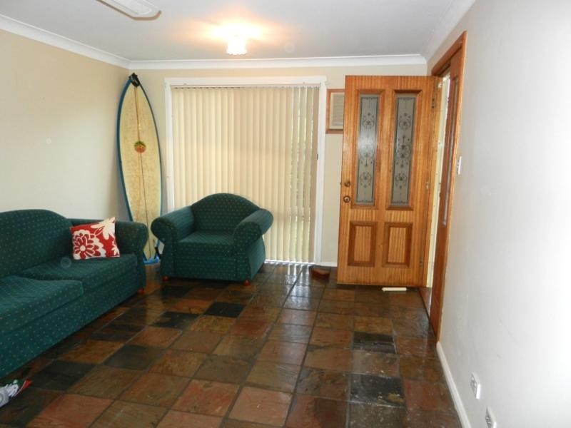 27 Marmion Street, Mannering Park NSW 2259