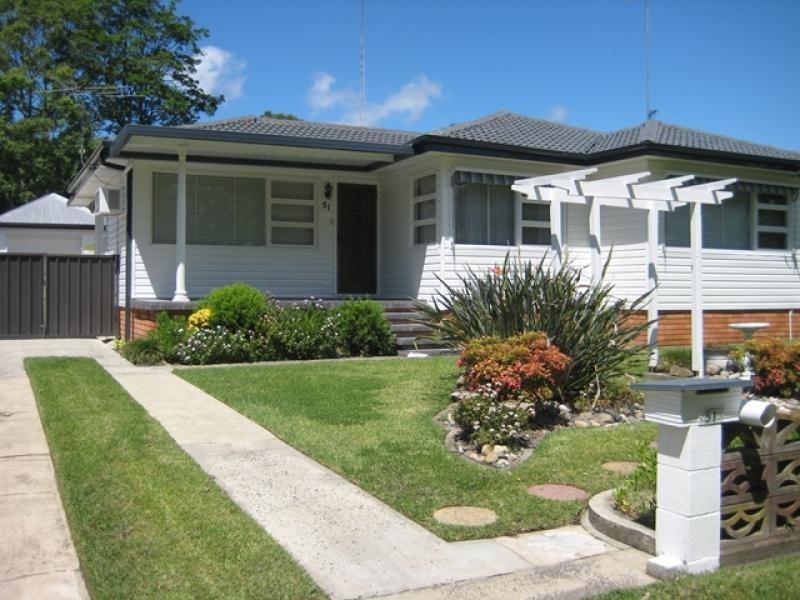 51 Dunvegan Street, Mannering Park NSW 2259