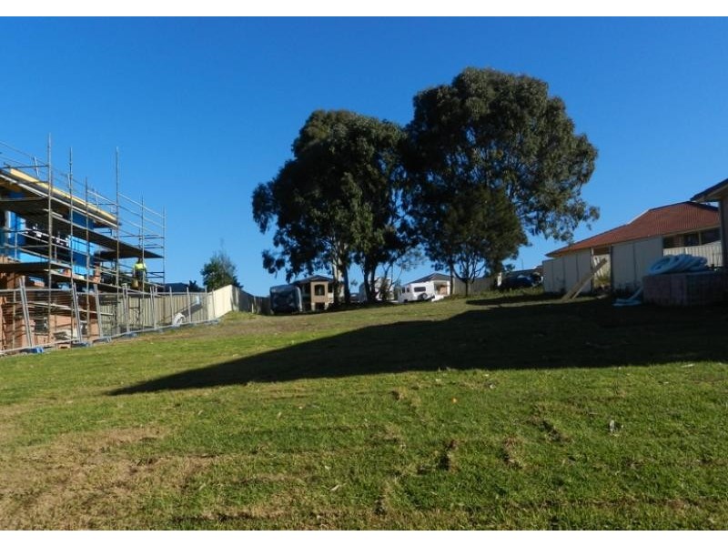 18 Mulwala Drive, Wyee Point NSW 2259