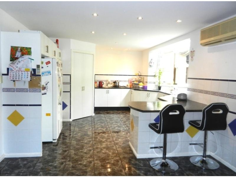 115 Cams Boulevard, Summerland Point NSW 2259