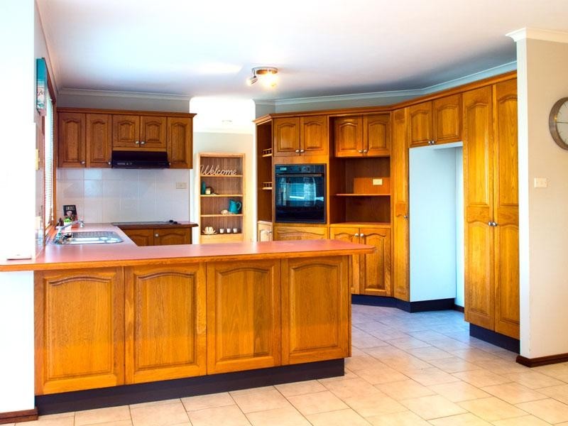 25 Gordon Avenue, Summerland Point NSW 2259