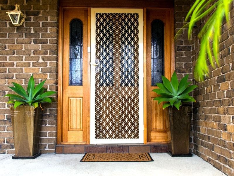 25 Gordon Avenue, Summerland Point NSW 2259