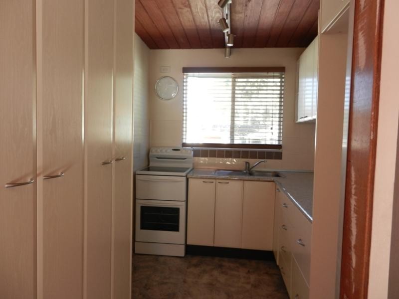 27 Railway Street, Wyee Point NSW 2259