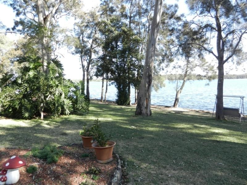 19 Macquarie Road, Mannering Park NSW 2259