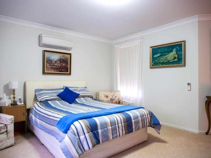19 Macquarie Road, Mannering Park NSW 2259