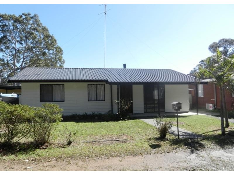 88 Griffith Street, Mannering Park NSW 2259