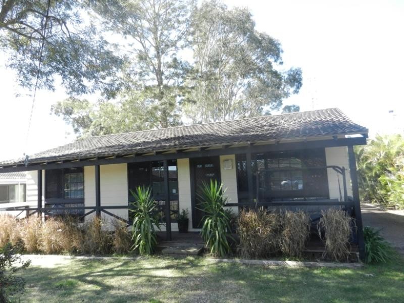 102 Vales  Road, Mannering Park NSW 2259