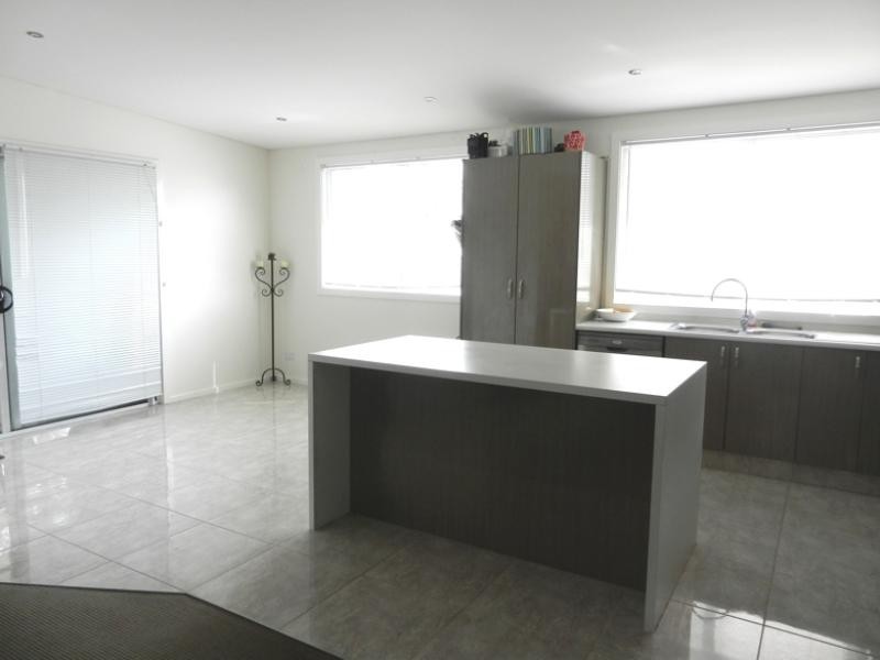66 Griffith Street, Mannering Park NSW 2259