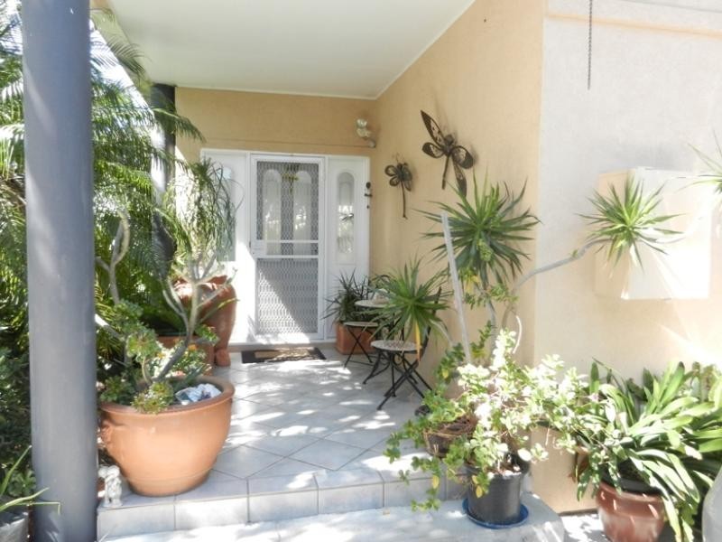 29 Waverley Avenue, Mannering Park NSW 2259