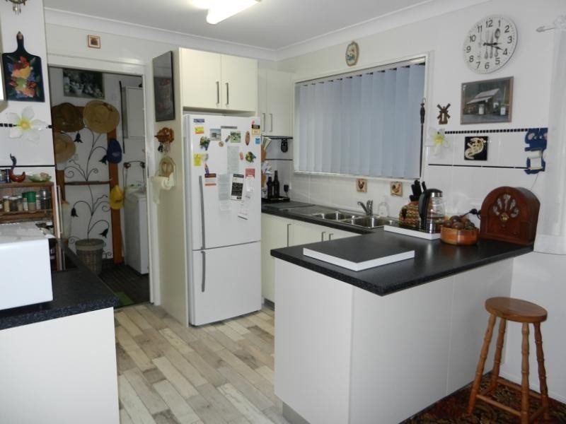 5 Illawong Road, Summerland Point NSW 2259