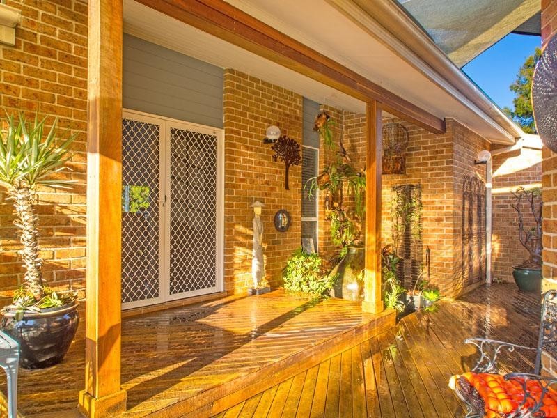 67 Gordon  Avenue, Summerland Point NSW 2259