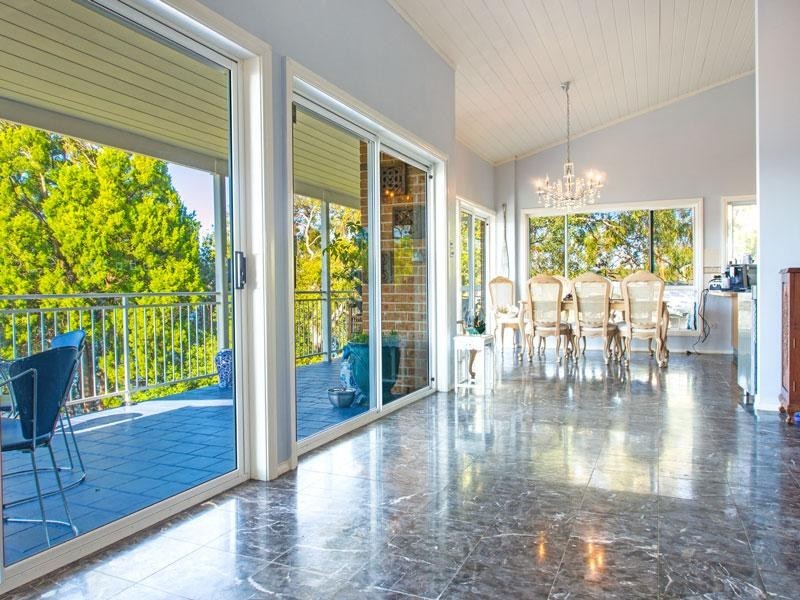 67 Gordon  Avenue, Summerland Point NSW 2259