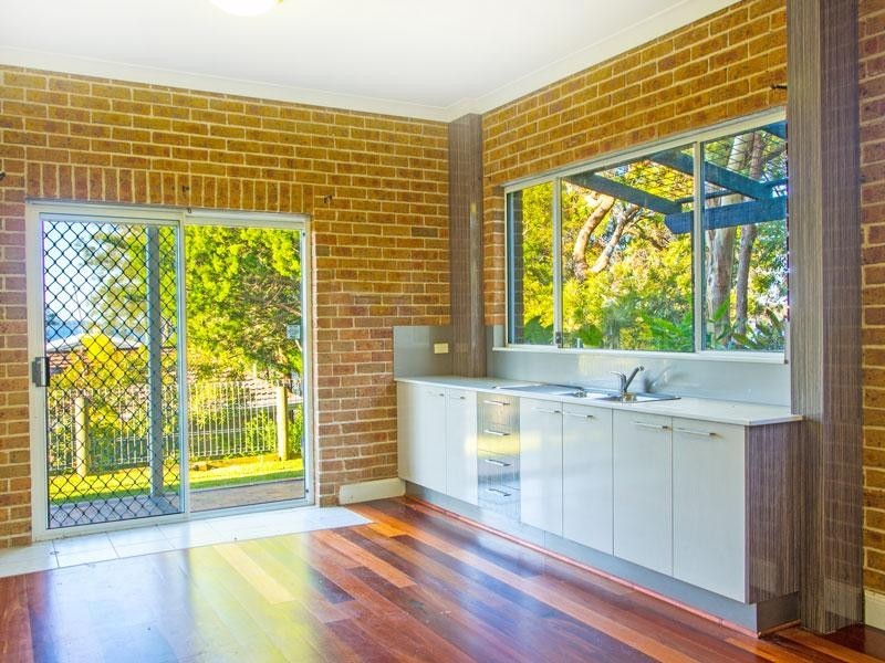 67 Gordon  Avenue, Summerland Point NSW 2259