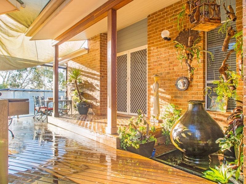 67 Gordon  Avenue, Summerland Point NSW 2259