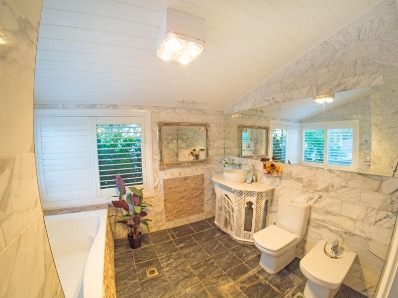 67 Gordon  Avenue, Summerland Point NSW 2259